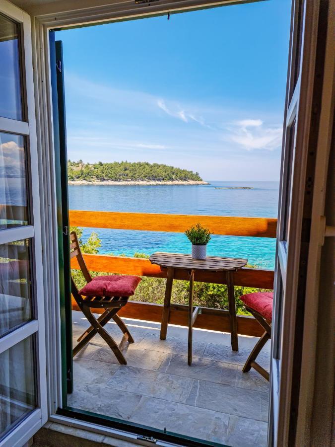Insula * Vela Luka